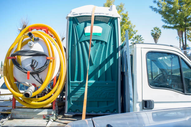 Best Portable restroom trailer rental  in Flora Vista, NM