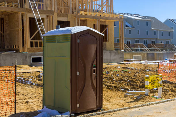 Portable Toilet Options We Offer in Flora Vista, NM